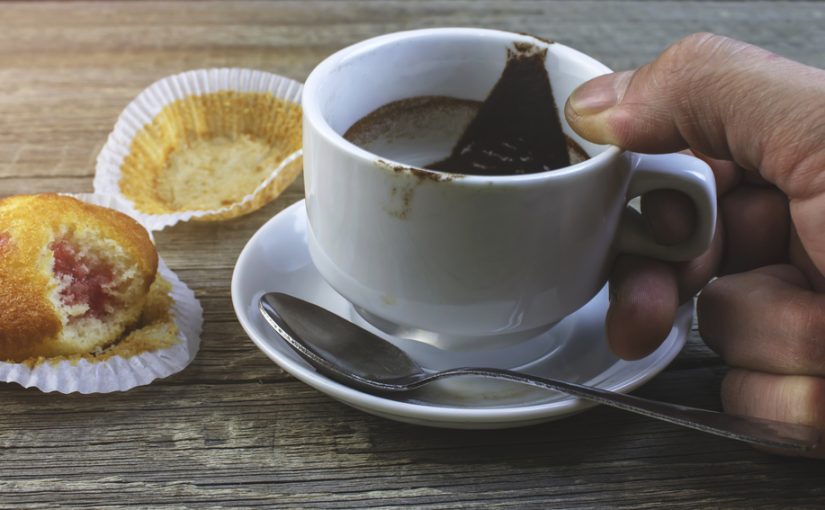 Czar Świtu : Odkrywamy Magię Kawy – Od Nasadzenia przez Proces Palenia aż po Twoją Kieliszek Pełną Zapachu.
